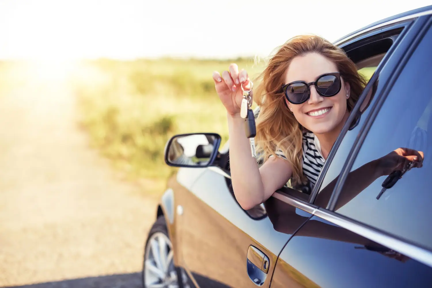 chica con llaves de coche